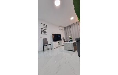 Resale - Apartment - Middle Floor Apartment - Fuengirola - Fuengirola Centro