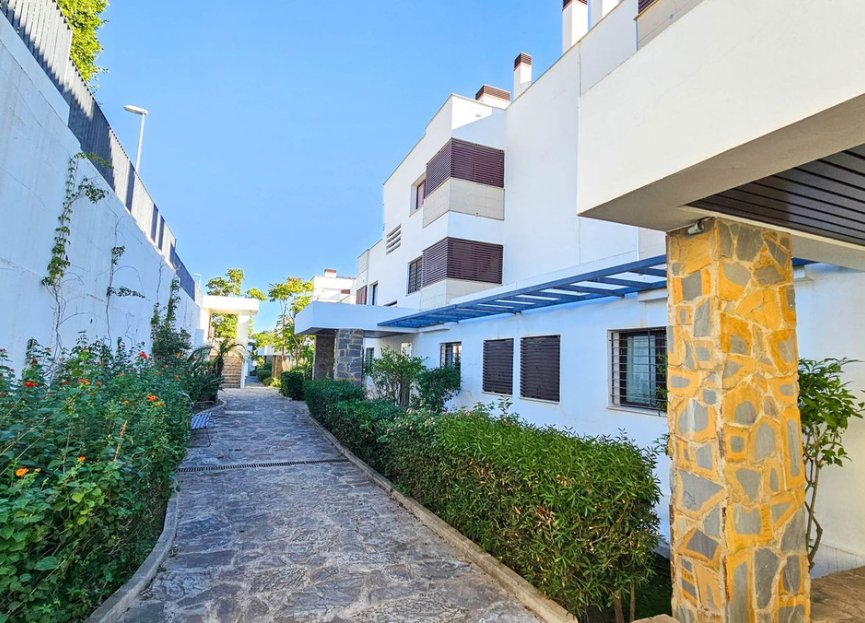 Resale - Apartment - Middle Floor Apartment - Casares - Casares Playa