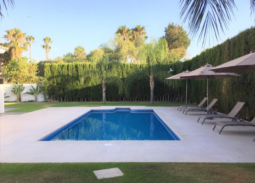 Reventa - House - Detached Villa - Marbella - Nueva Andalucia