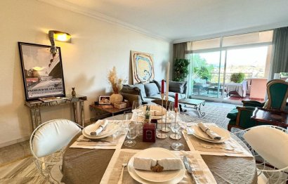 Resale - Apartment - Middle Floor Apartment - Marbella - Nueva Andalucia