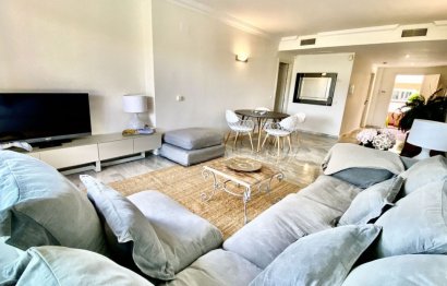 Resale - Apartment - Middle Floor Apartment - Marbella - Nueva Andalucia