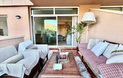 Resale - Apartment - Middle Floor Apartment - Marbella - Nueva Andalucia