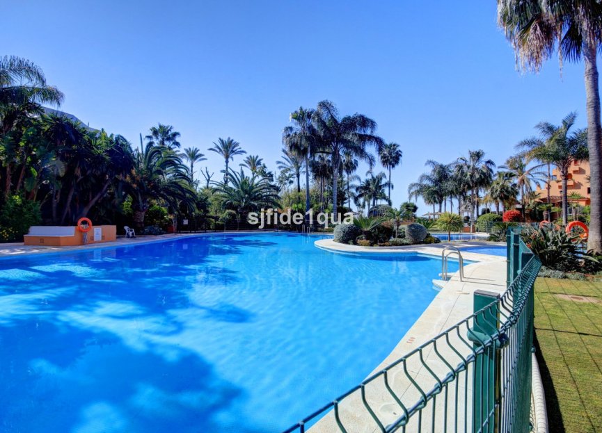 Reventa - House - Townhouse - Estepona - Estepona Centro