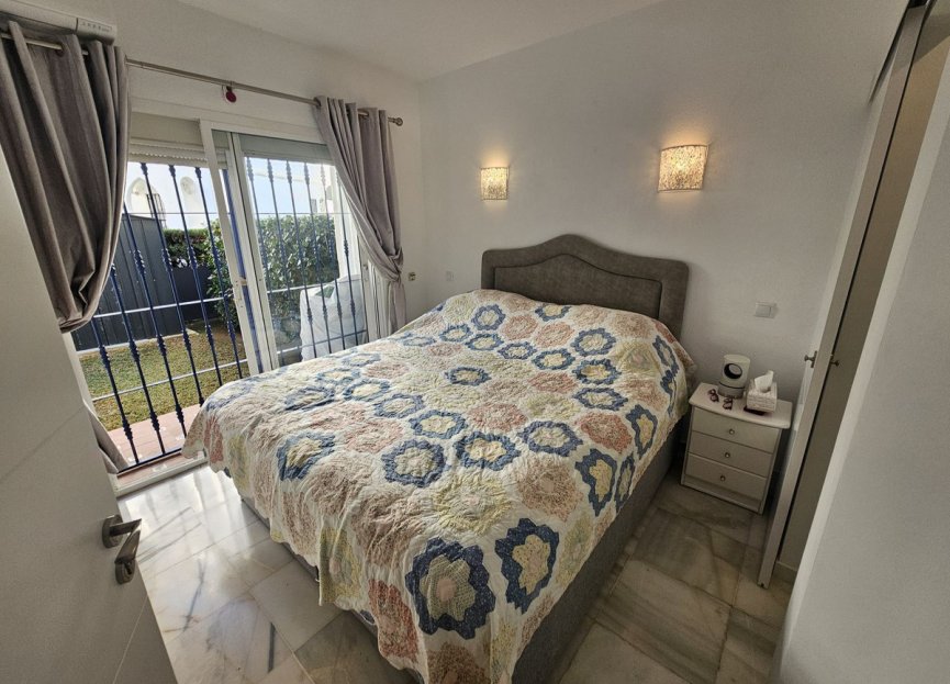 Resale - Apartment - Ground Floor Apartment - Mijas - Calahonda