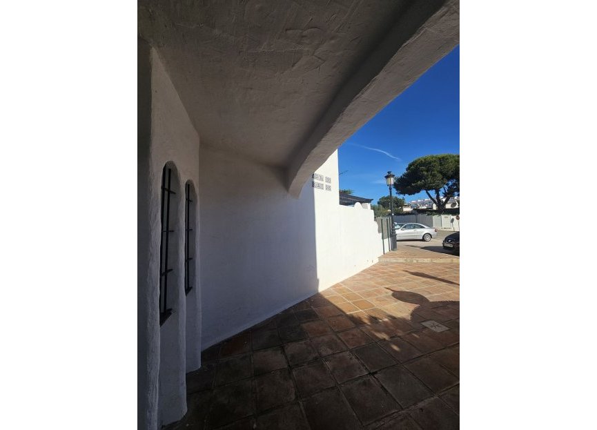 Resale - Apartment - Ground Floor Apartment - Mijas - Calahonda