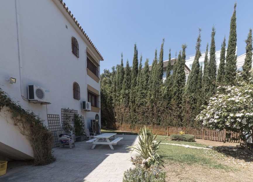 Resale - House - Detached Villa - Marbella - El Rosario