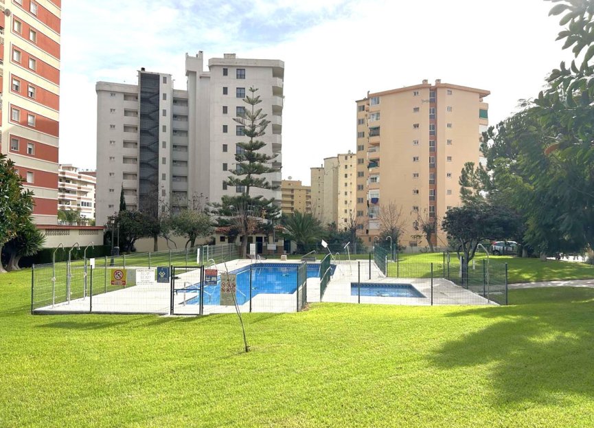 Resale - Apartment - Middle Floor Apartment - Fuengirola - Fuengirola Centro