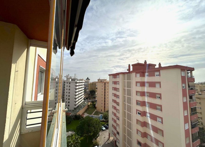 Resale - Apartment - Middle Floor Apartment - Fuengirola - Fuengirola Centro