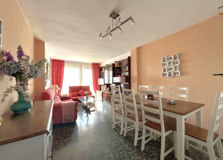 Resale - Apartment - Middle Floor Apartment - Fuengirola - Fuengirola Centro