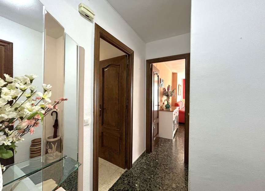 Resale - Apartment - Middle Floor Apartment - Fuengirola - Fuengirola Centro