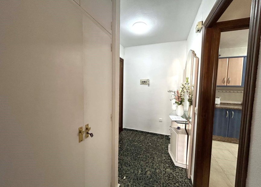 Resale - Apartment - Middle Floor Apartment - Fuengirola - Fuengirola Centro