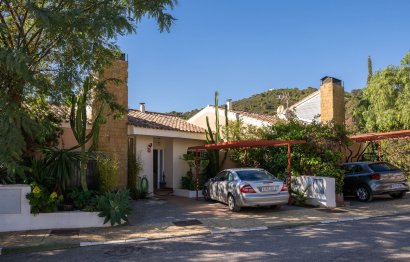 Resale - House - Semi-Detached House - Estepona - Estepona Centro