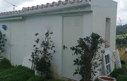 Resale - Plot - Land - Estepona - Estepona Centro