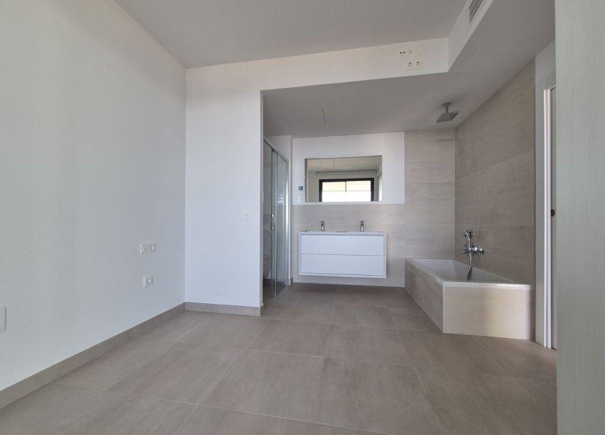 Resale - Apartment - Middle Floor Apartment - Fuengirola - Fuengirola Centro