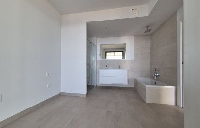 Resale - Apartment - Middle Floor Apartment - Fuengirola - Fuengirola Centro