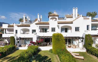 Resale - House - Townhouse - Marbella - Nueva Andalucia