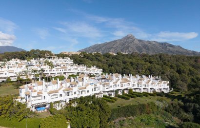 Resale - House - Townhouse - Marbella - Nueva Andalucia