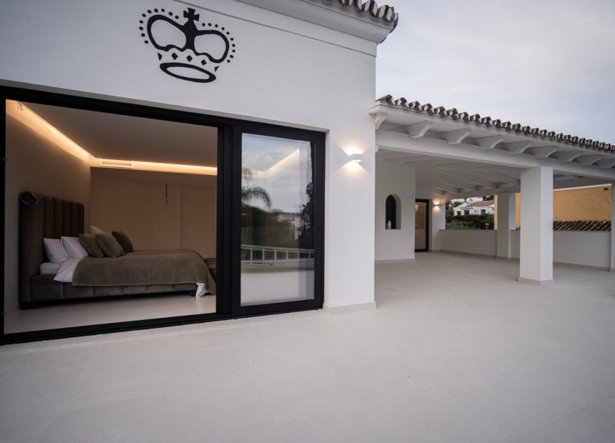 Resale - House - Detached Villa - Marbella - Nueva Andalucia