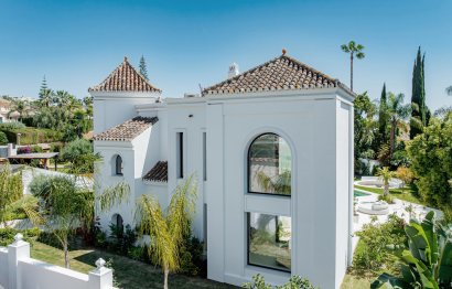 Resale - House - Detached Villa - Marbella - Nueva Andalucia