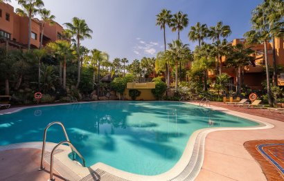 Resale - Apartment - Ground Floor Apartment - Marbella - Aloha