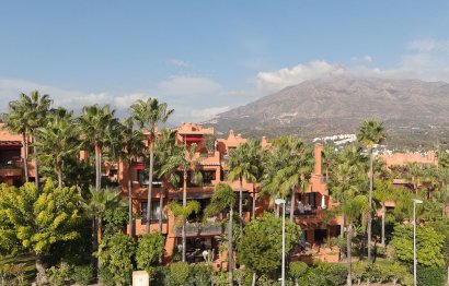 Resale - Apartment - Ground Floor Apartment - Marbella - Aloha