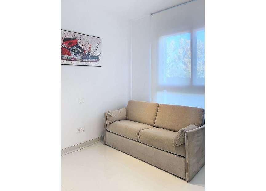 Resale - Apartment - Ground Floor Apartment - Estepona - Atalaya