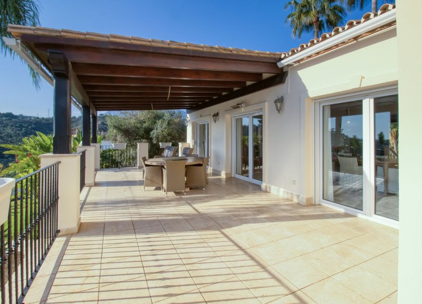 Resale - House - Finca - Cortijo - Estepona - Estepona Centro