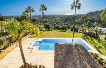 Resale - House - Finca - Cortijo - Estepona - Estepona Centro