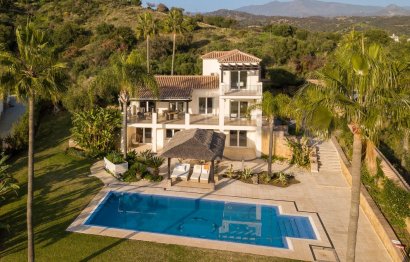 Resale - House - Finca - Cortijo - Estepona - Estepona Centro