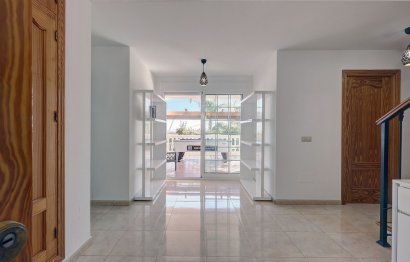 Resale - House - Detached Villa - Benalmádena - Benalmadena Centro