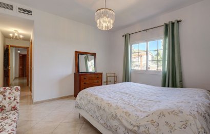 Reventa - House - Detached Villa - Benalmádena - Benalmadena Centro