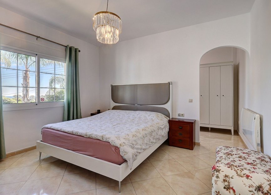 Reventa - House - Detached Villa - Benalmádena - Benalmadena Centro