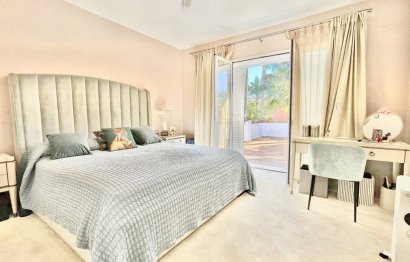 Resale - House - Detached Villa - Marbella - Puerto Banús