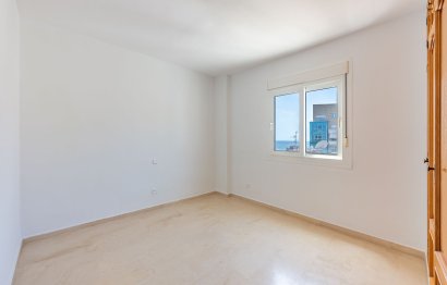 Resale - Apartment - Middle Floor Apartment - Marbella - Marbella Centro