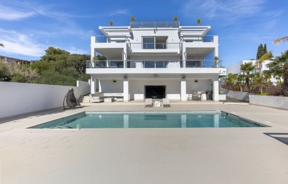 Resale - House - Detached Villa - Marbella - El Rosario