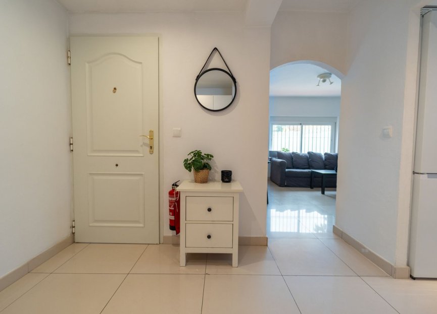 Resale - House - Detached Villa - Fuengirola - Fuengirola Centro