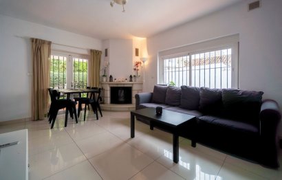 Resale - House - Detached Villa - Fuengirola - Fuengirola Centro