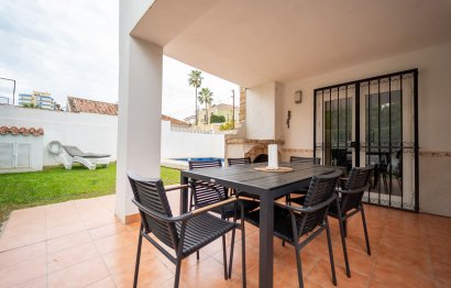 Resale - House - Detached Villa - Fuengirola - Fuengirola Centro