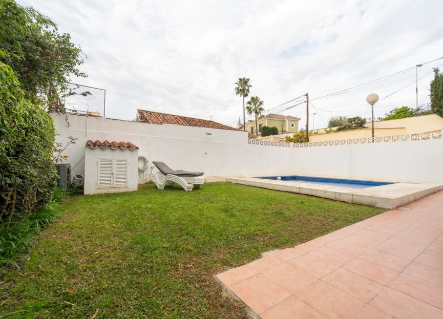 Resale - House - Detached Villa - Fuengirola - Fuengirola Centro