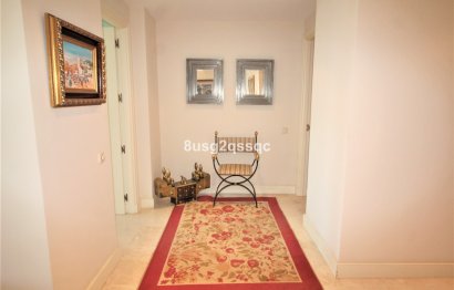 Resale - Apartment - Middle Floor Apartment - Estepona - Costalita