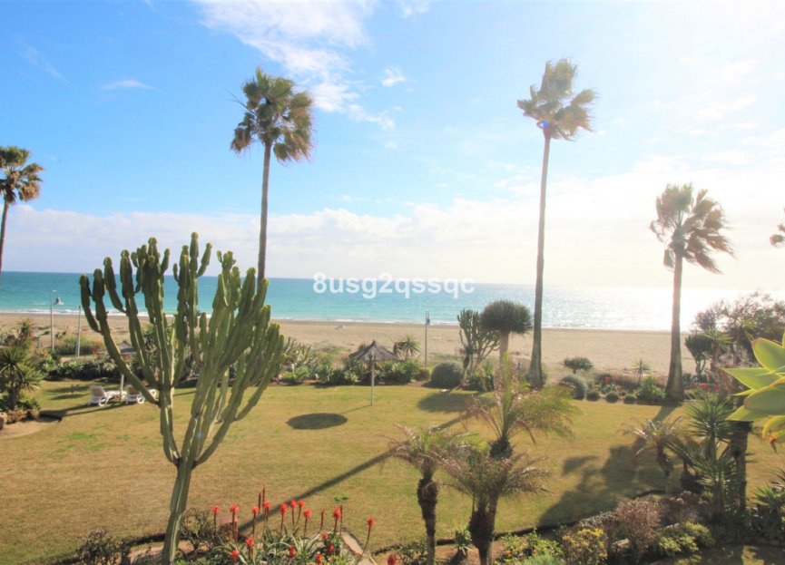 Resale - Apartment - Middle Floor Apartment - Estepona - Costalita