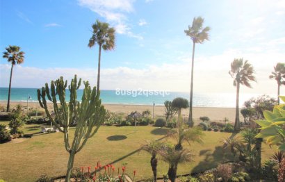 Resale - Apartment - Middle Floor Apartment - Estepona - Costalita