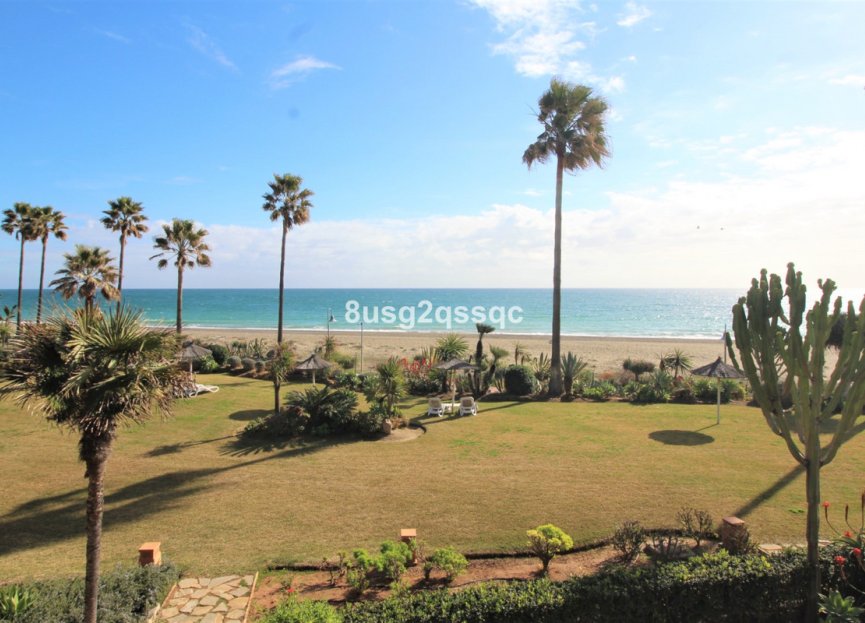 Resale - Apartment - Middle Floor Apartment - Estepona - Costalita