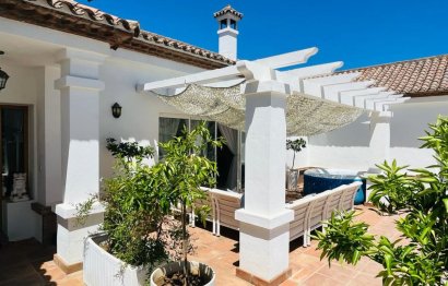 Resale - House - Detached Villa - Sotogrande