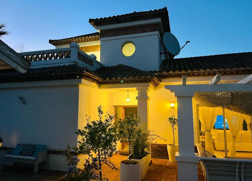 Resale - House - Detached Villa - Sotogrande