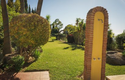 Resale - House - Finca - Cortijo - Estepona - Estepona Centro