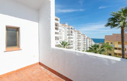 Resale - House - Townhouse - Estepona - Estepona Centro