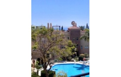 Resale - Apartment - Middle Floor Apartment - Estepona - Bel Air