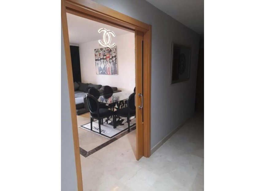 Resale - Apartment - Middle Floor Apartment - Estepona - Bel Air