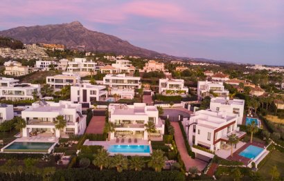 Reventa - House - Detached Villa - Marbella - Nueva Andalucia